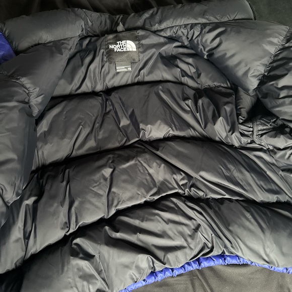 SOLD ON ANOTHER APP- Men’s Blue 1996 Retro North Face Nuptse 700 Puffer Jacket - Picture 4 of 5